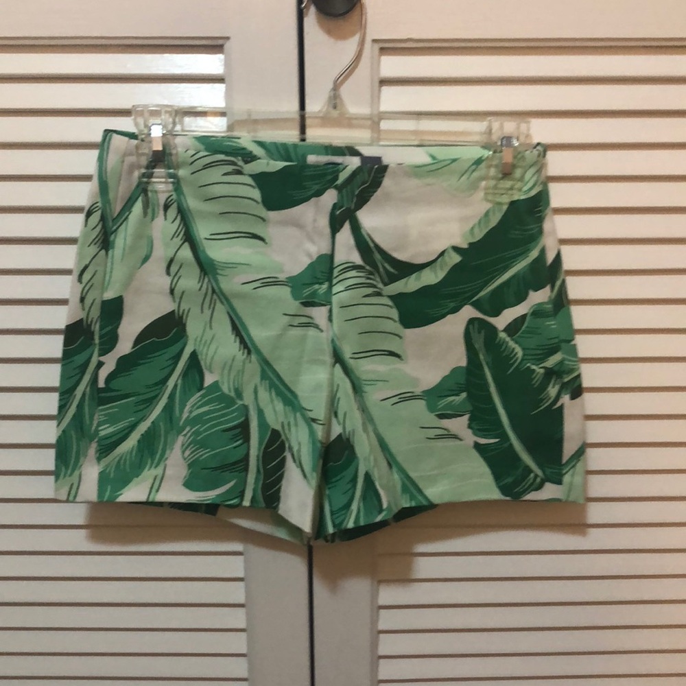 Old Navy palm print shorts